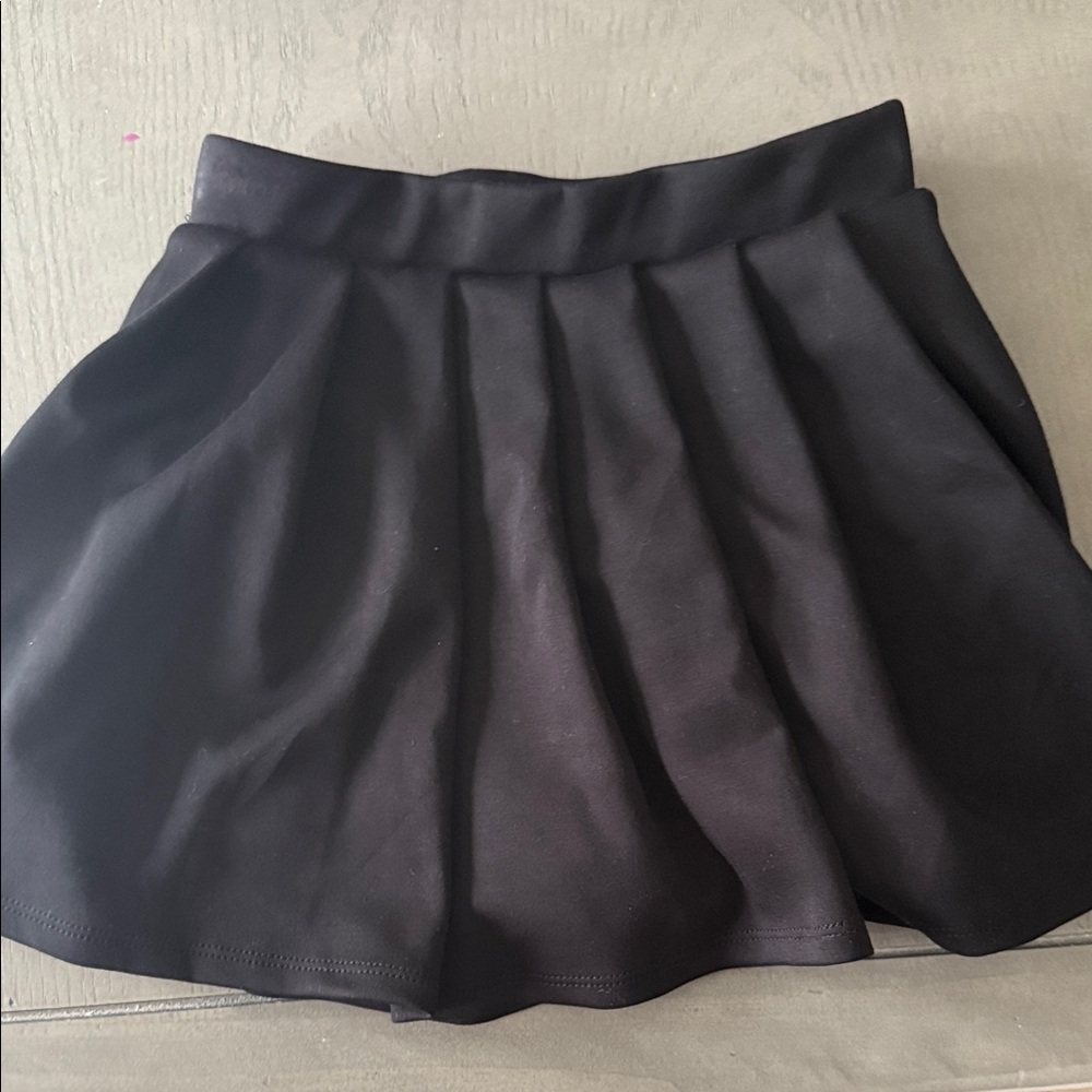 Chic Black Skater Skirt for Women